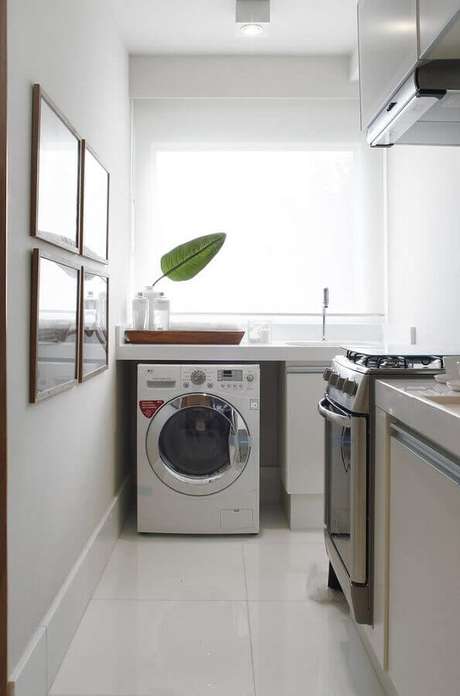36. Decoração de cozinha com lavanderia simples e pequena – Foto: Pinterest 36. Decoração de cozinha com lavanderia simples e pequena – Foto: Pinterest