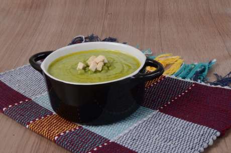 Guia da Cozinha - Caldo de Ervilha, Hortelã, Gengibre e Tofu