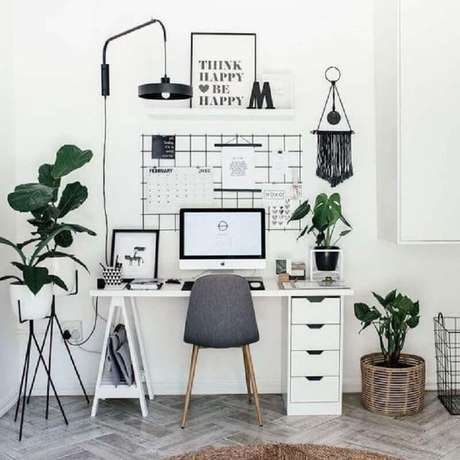 5. Invista em modelos de mesa home office que já possuam gaveteiros para melhor organização – Foto: Webcomunica 5. Invista em modelos de mesa home office que já possuam gaveteiros para melhor organização – Foto: Webcomunica