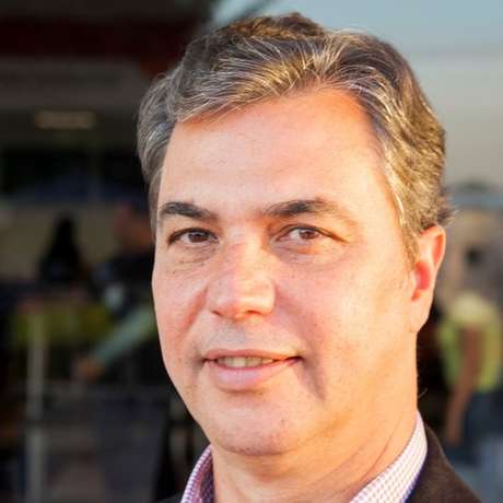 Paulo Solmucci, presidente da Abrasel, estima que bares e restaurantes sofrerão durante pandemia e farão milhões de demissões no Brasil Paulo Solmucci, presidente da Abrasel, estima que bares e restaurantes sofrerão durante pandemia e farão milhões de demissões no Brasil