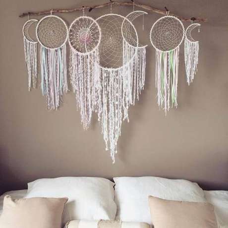 58. Decoração para quarto com vários filtros dos sonhos branco – Foto: Arteblog 58. Decoração para quarto com vários filtros dos sonhos branco – Foto: Arteblog