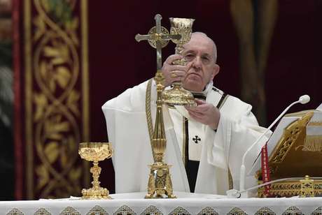Papa Francisco durante missa de Páscoa no Vaticano