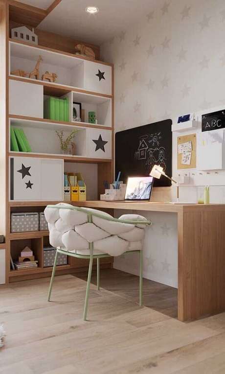 15. Invista em nichos e prateleiras para ajudar na sua organização do cantinho de estudo – Foto: Pinterest 15. Invista em nichos e prateleiras para ajudar na sua organização do cantinho de estudo – Foto: Pinterest