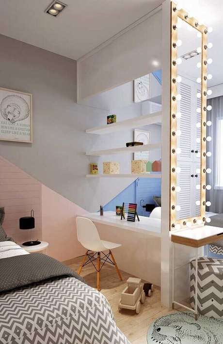 59. Quarto feminino decorado com cantinho de estudo Tumblr planejado em tons pastéis – Foto: Pinterest 59. Quarto feminino decorado com cantinho de estudo Tumblr planejado em tons pastéis – Foto: Pinterest