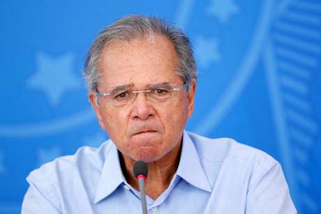 Ministro da Economia, Paulo Guedes, participa de entrevista coletiva à imprensa
03/04/2020
REUTERS/Adriano Machado