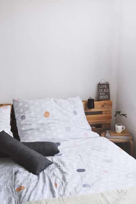 32. Cabeceira delicada para quarto minimalista. Fonte: Pinterest 32. Cabeceira delicada para quarto minimalista. Fonte: Pinterest