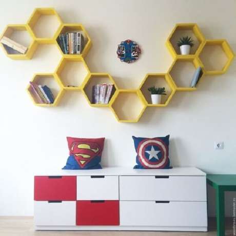 19. Nicho amarelo traz cor ao ambiente – Foto: Via Pinterest 19. Nicho amarelo traz cor ao ambiente – Foto: Via Pinterest