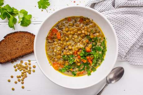 Guia da Cozinha - Como fazer lentilha: dicas e passo a passo para deixá-la perfeita