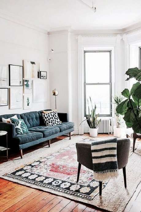 45. Você pode personalizar a decoração usando modelos diferentes de tapetes em um mesmo ambiente – Foto: Futurist Architecture