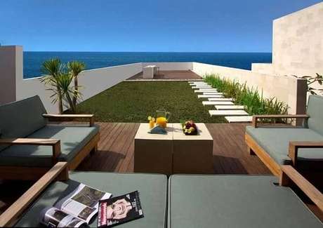 33. Casa de praia com telhado verde deslumbrante. Fonte: Pinterest