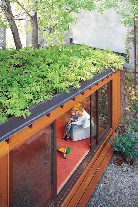 44. Folhagem rasteira para o telhado verde. Fonte: Pinterest