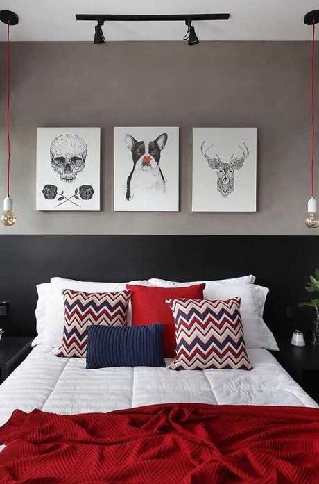 27. As almofadas coloridas dão um ar mais alegre para a decoração do quarto em tons de cinza claro e chumbo – Foto: Pinterest 27. As almofadas coloridas dão um ar mais alegre para a decoração do quarto em tons de cinza claro e chumbo – Foto: Pinterest