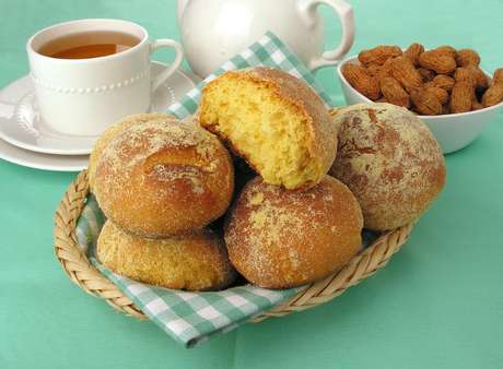 Guia da Cozinha - 8 Receitas deliciosas de broa de fubá para provar no café da tarde Guia da Cozinha - 8 Receitas deliciosas de broa de fubá para provar no café da tarde
