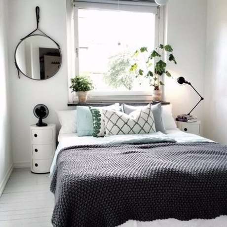 44. Criado mudo redondo branco com gavetas. Fonte: Pinterest 44. Criado mudo redondo branco com gavetas. Fonte: Pinterest