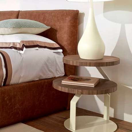 27. Criado mudo redondo com design moderno. Fonte: Pinterest 27. Criado mudo redondo com design moderno. Fonte: Pinterest