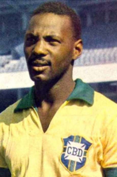 Everaldo era dúvida na lateral esquerda (Foto: Divulgação) Everaldo era dúvida na lateral esquerda (Foto: Divulgação)