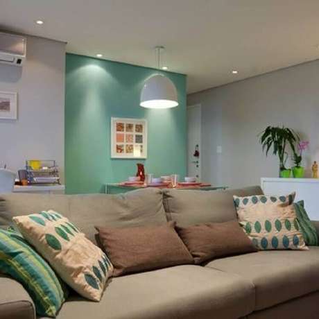 23. Decoração de sala verde água e branca – Foto: Lina Garcia Santos 23. Decoração de sala verde água e branca – Foto: Lina Garcia Santos