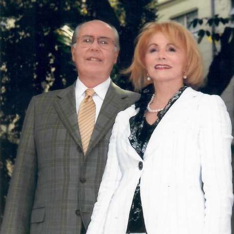 Marido de Angelita, médico Joaquim José Gama, também teve a covid-19, mas apresentou sintomas leves Marido de Angelita, médico Joaquim José Gama, também teve a covid-19, mas apresentou sintomas leves