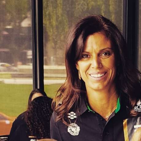A ex-tenista Gisele Miró é a idealizadora do Curitiba Vôlei, oitavo colocado na última Superliga (Foto: Divulgação) A ex-tenista Gisele Miró é a idealizadora do Curitiba Vôlei, oitavo colocado na última Superliga (Foto: Divulgação)