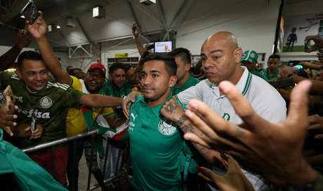 Dudu se defende da acusação de agredir ex-mulher enquanto negocia ida ao Qatar (Agência Palmeiras/Divulgação) Dudu se defende da acusação de agredir ex-mulher enquanto negocia ida ao Qatar (Agência Palmeiras/Divulgação)