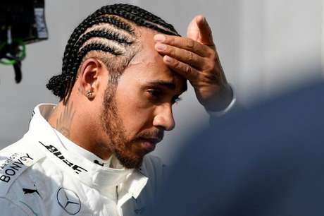 Único piloto negro a vencer na Fórmula 1, Lewis Hamilton tem 84 vitórias e 88 poles.
