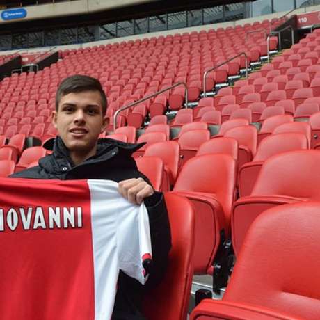 Giovanni Manson a princípio atuará pela equipe B do Ajax (Foto: Divulgação/Ajax) Giovanni Manson a princípio atuará pela equipe B do Ajax (Foto: Divulgação/Ajax)