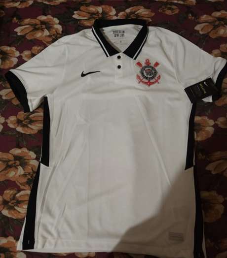 Imagem da suposta nova camisa 1 do Corinthians que circula nas redes sociais (Foto: Arquivo Pessoal) Imagem da suposta nova camisa 1 do Corinthians que circula nas redes sociais (Foto: Arquivo Pessoal)