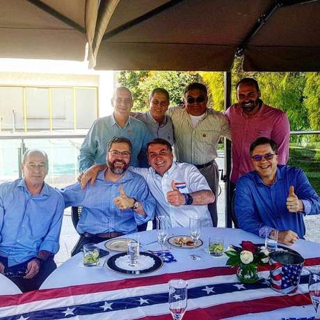 Jair Bolsonaro em comemoração pelo aniversário da independência dos Estados Unidos Jair Bolsonaro em comemoração pelo aniversário da independência dos Estados Unidos