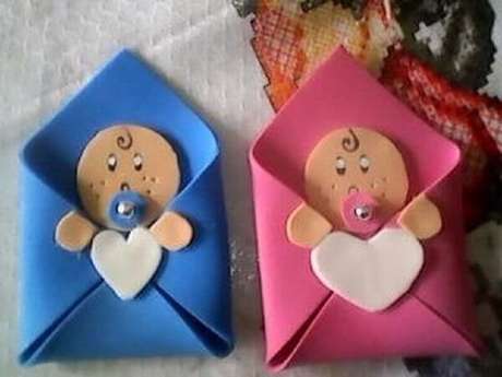 33. Modelo de lembrancinhas em EVA para chá de bebê para menino e menina. Fonte: Pinterest