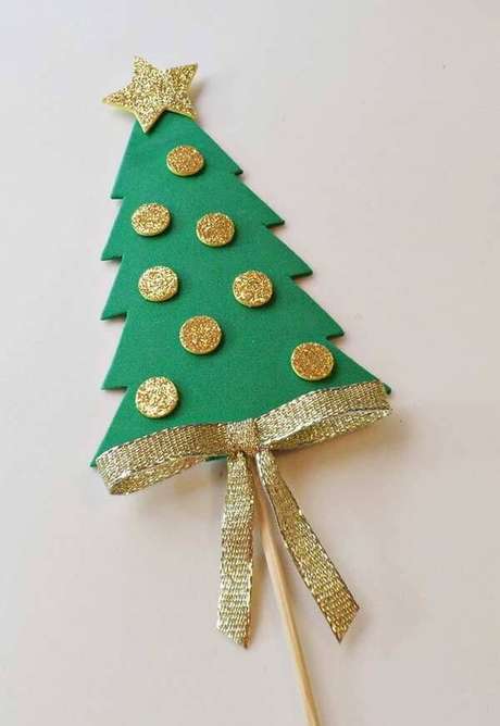 83. Palitos criativos como lembrancinhas em EVA para o natal. Fonte: Pinterest