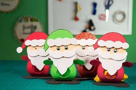 86. Presentei familiares e amigos com lembrancinhas em EVA para o Natal. Fonte: Pinterest