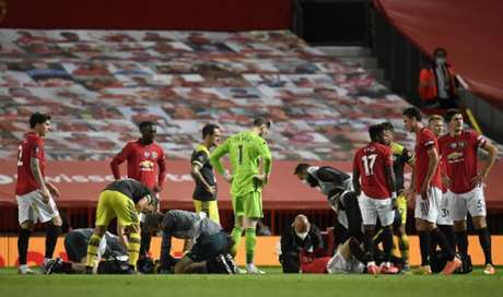 Manchester United e Southampton empataram em 2 a 2 (Foto: PETER POWELL / POOL / AFP) Manchester United e Southampton empataram em 2 a 2 (Foto: PETER POWELL / POOL / AFP)