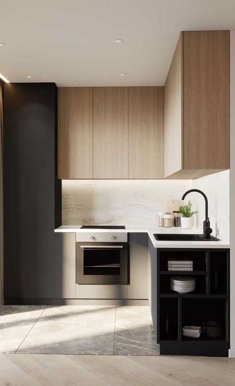 21. Cozinha planejada pequena com armário preto e madeira – Via: Ideias decor 21. Cozinha planejada pequena com armário preto e madeira – Via: Ideias decor