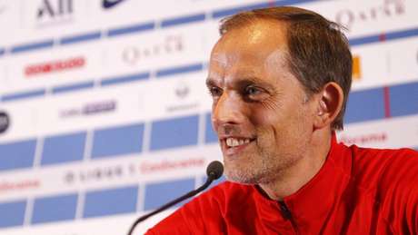 Thomas Tuchel foi irônico ao responder jornalista (Divulgação/PSG) Thomas Tuchel foi irônico ao responder jornalista (Divulgação/PSG)