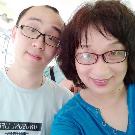 Jia Jia continua morando em Chengdu, enquanto Jingzhi ainda mora em Xi'an. Jia Jia continua morando em Chengdu, enquanto Jingzhi ainda mora em Xi'an.