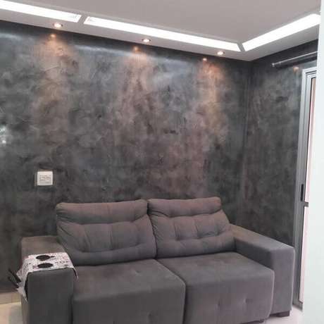 42- O marmorato cinza foi aplicado na parede para combinar com a cor dos estofados. Fonte: Pinterest 42- O marmorato cinza foi aplicado na parede para combinar com a cor dos estofados. Fonte: Pinterest