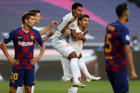 Thomas Müller foi eleito o melhor jogador em campo na goleada sobre o Barça - AFP Thomas Müller foi eleito o melhor jogador em campo na goleada sobre o Barça - AFP