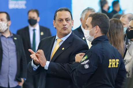 Frederick Wassef participa de cerimônia no Palácio do Planalto em junho
17/06/2020
REUTERS/Adriano Machado