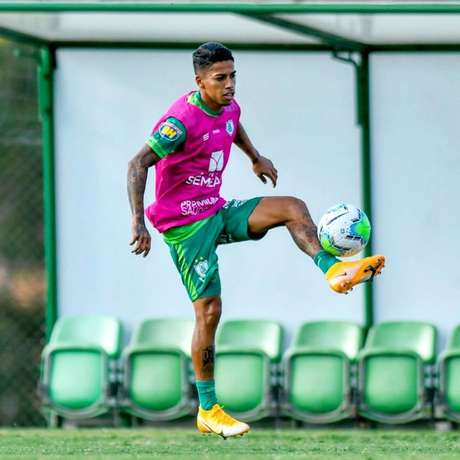 Matheusinho, do América-MG (Foto: Reprodução/Instagram) Matheusinho, do América-MG (Foto: Reprodução/Instagram)