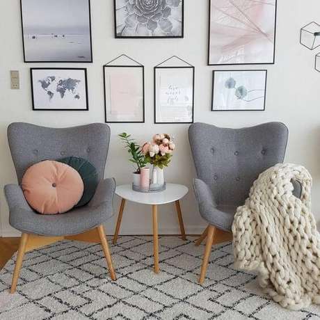 17. Mesa pé palito com poltronas de pé de palito combinando – Via: Pinterest 17. Mesa pé palito com poltronas de pé de palito combinando – Via: Pinterest