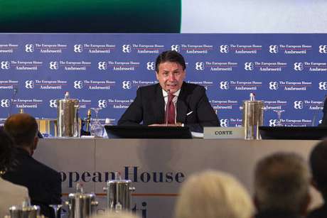 Giuseppe Conte destacou as ações de seu governo para combater a pandemia Giuseppe Conte destacou as ações de seu governo para combater a pandemia