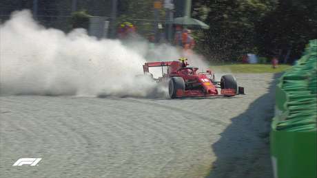 O acidente de Leclerc parou a corrida em bandeira vermelha 