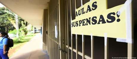 Muitos municípios de São Paulo já decretaram que em 2020 não haverá mais ensino presencial Muitos municípios de São Paulo já decretaram que em 2020 não haverá mais ensino presencial