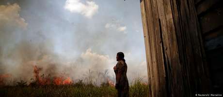 Queimadas avançam em Rondônia, estado que tem a maior concentração de povos isolados da Amazônia Queimadas avançam em Rondônia, estado que tem a maior concentração de povos isolados da Amazônia