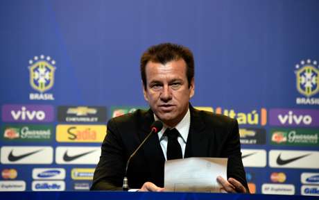 De acordo com o ex-jogador Neto, Corinthians vê Dunga, ex-Seleção, como seu novo treinador (Foto: Mowa Press) De acordo com o ex-jogador Neto, Corinthians vê Dunga, ex-Seleção, como seu novo treinador (Foto: Mowa Press)