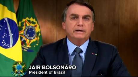 Bolsonaro disse que repercussão de incêndios na imprensa internacional é parte de "uma das mais brutais campanhas de desinformação"