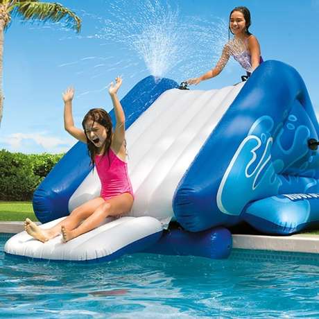 Piscina Infantil Com Escorregador Garanta A Diversao Das Criancas