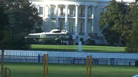 Marine One  pousa nos jardins da Casa Branca