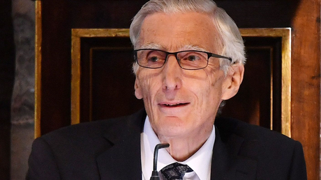 Martin Rees é um dos principais pesquisadores do mundo em evolução cósmica, buracos negros e galáxias