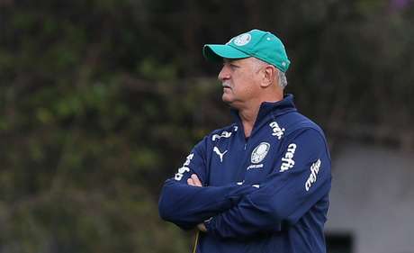 Luiz Felipe Scolari já havia dito "não" para o Cruzeiro, mas a Raposa vai tentar outra vez contratar o veterano treinador-(Cesar Greco) Luiz Felipe Scolari já havia dito "não" para o Cruzeiro, mas a Raposa vai tentar outra vez contratar o veterano treinador-(Cesar Greco)